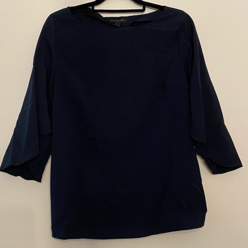 Banana Republic |‎ Navy Blue Flutter Sleeve Blouse